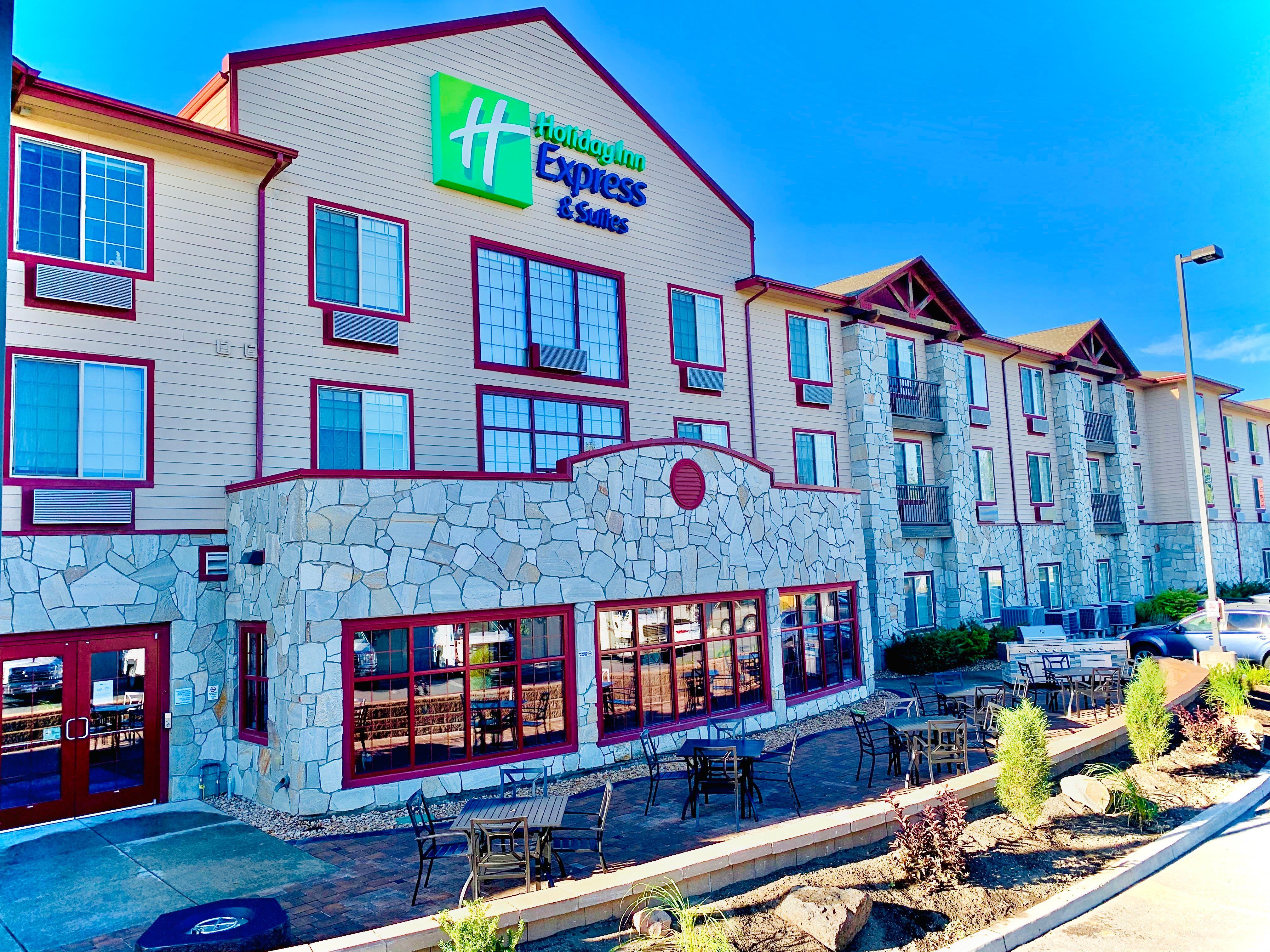 Holiday Inn Express & Suites Cheney By Ihg Exterior foto