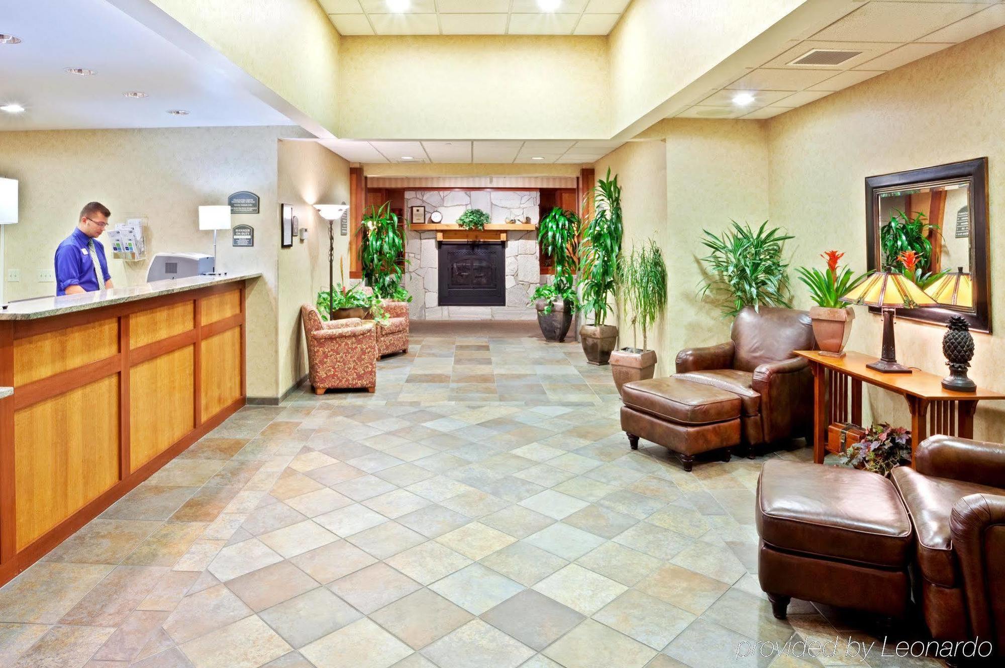 Holiday Inn Express & Suites Cheney By Ihg Exterior foto
