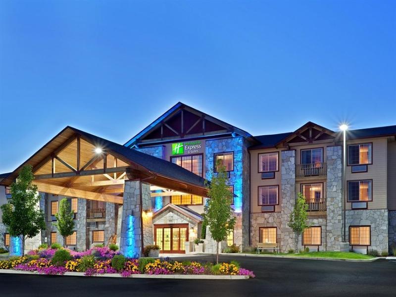 Holiday Inn Express & Suites Cheney By Ihg Exterior foto