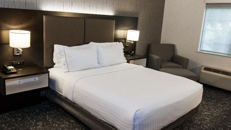 Holiday Inn Express & Suites Cheney By Ihg Exterior foto